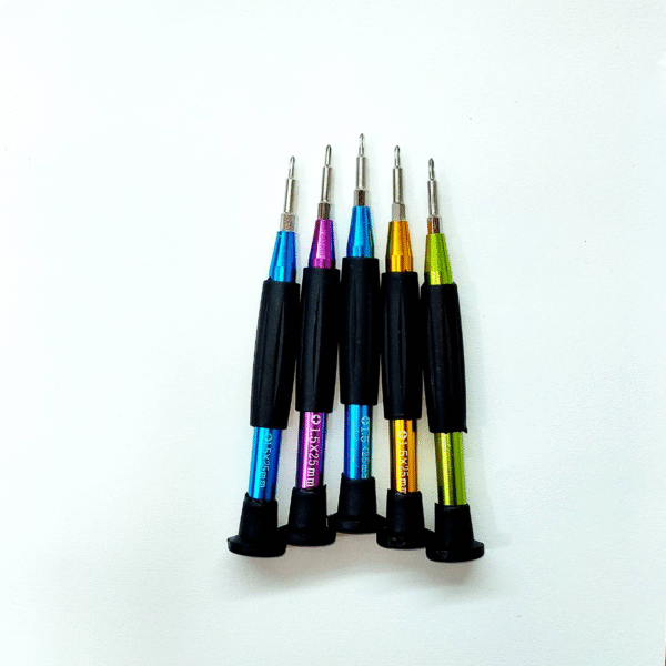 T4 1.5x25mm Hard Plastic Screwdriver - Image 3